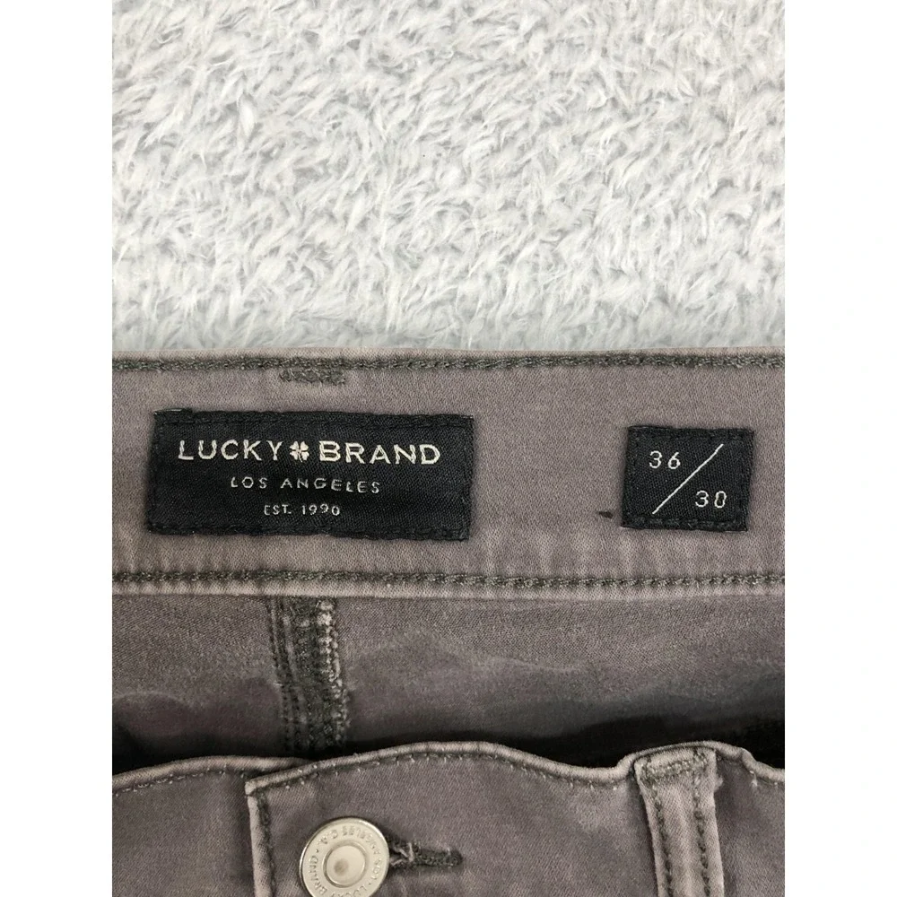 Lucky Brand Jeans Mens 38x30 (Tag 36x30) Brown 121 Slim Straight *Flaw